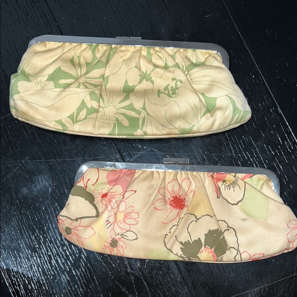 VINTAGE EXPRESS Floral Clutch Set in Cream and Green